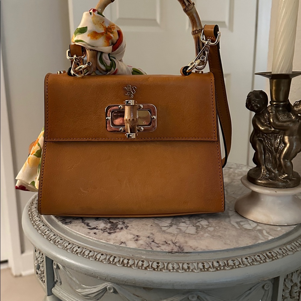 Elegant Yellow Shoulder Bag with Bamboo Handle - Picture 11 of 11